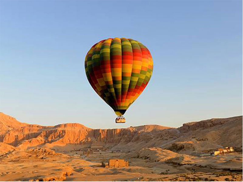 Hot air balloon Luxor 2024 01 15 at 1.23.56 PM.web